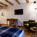 La Maison Du Sucre Bed & Breakfast 4*