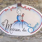 La Maison Du Sucre Bed & Breakfast 4*