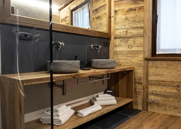 La Maison Du Sucre 4*