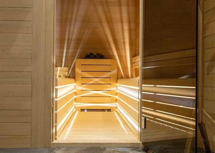 La Maison Du Sucre 4*